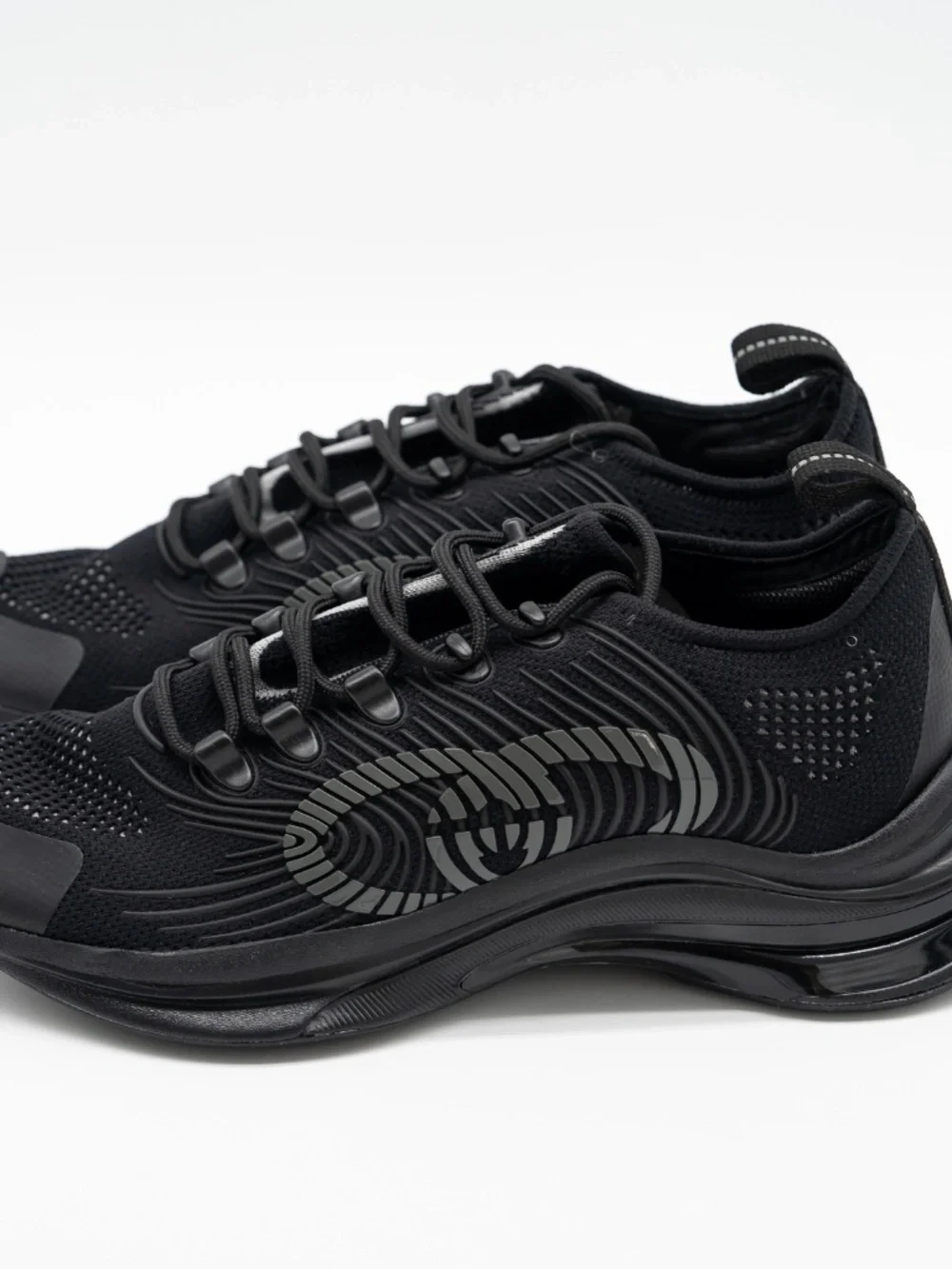Gucci Run Knit Sneakers Triple Black GG Mens size 5.5G 6 US